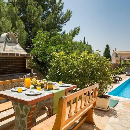 Four Seasons Holiday home