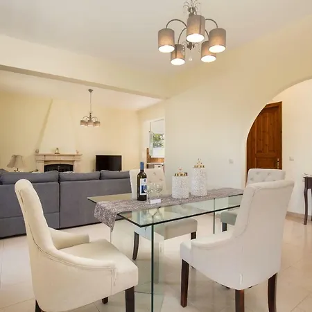 Holiday home Four Seasons *