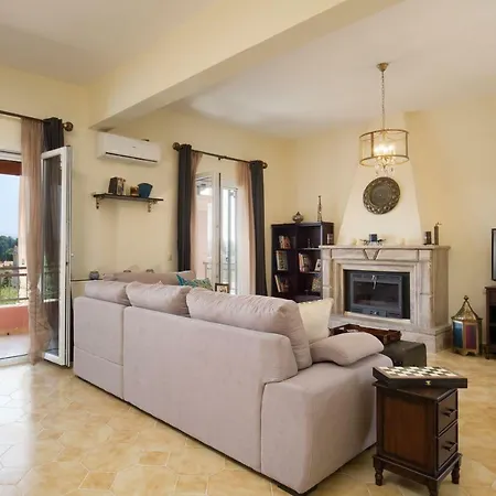 펜션 Four Seasons Corfu (city)